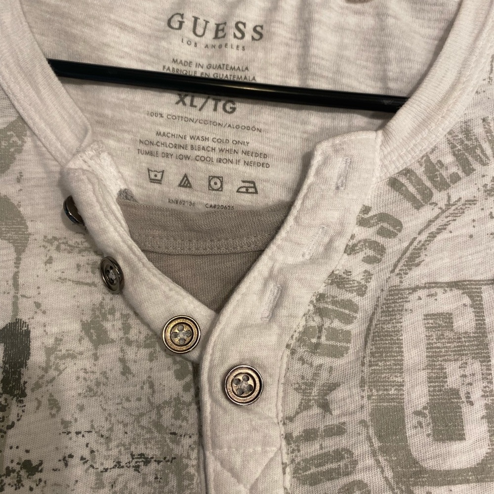 Men’s Xl Guess T-Shirt